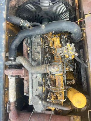 মূল পেইন্ট ব্যবহৃত CAT 320BL ক্রলার এক্সক্যাভেটর ভাল অবস্থায় জাহাজে পাঠানোর জন্য প্রস্তুত